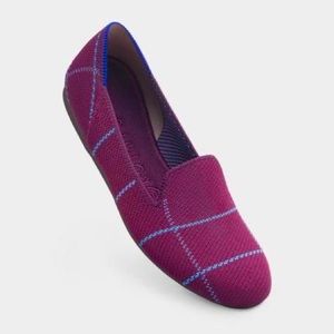 Rothy’s Burgundy Grid loafer! New without box